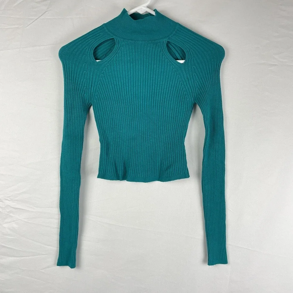 Urban Outfitters Top Women's Size Small Aria Ribbed Cutout Cropped‎ Long Sleeve